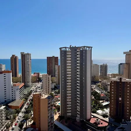 Sea View Apartment, 20th Floor, Pool At Levante شقة