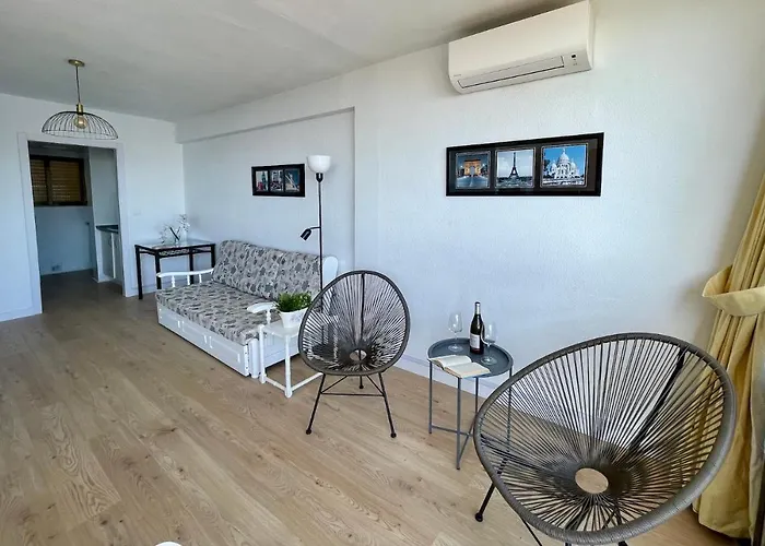 Sea View Apartment, 20th Floor, Pool At Levante